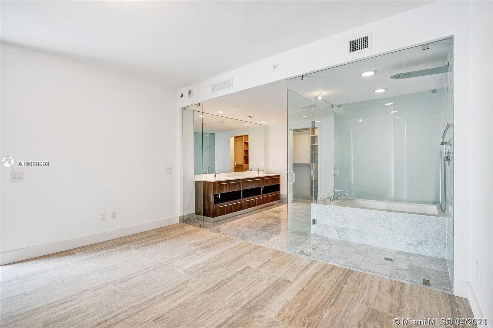 ONE PARAISO CONDO - Residential