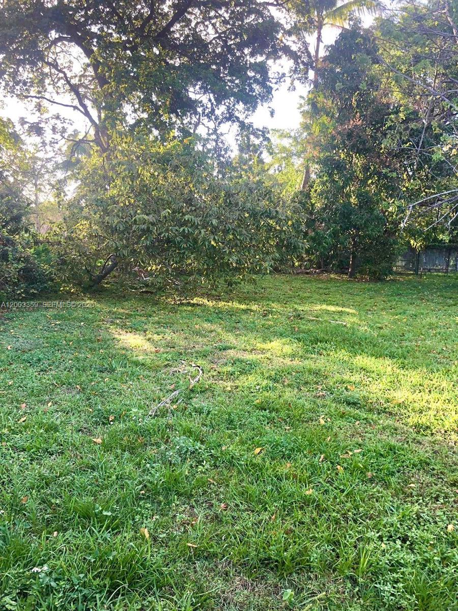 HOLLYWOOD RIDGE SUB NO 2 - Residential Lease