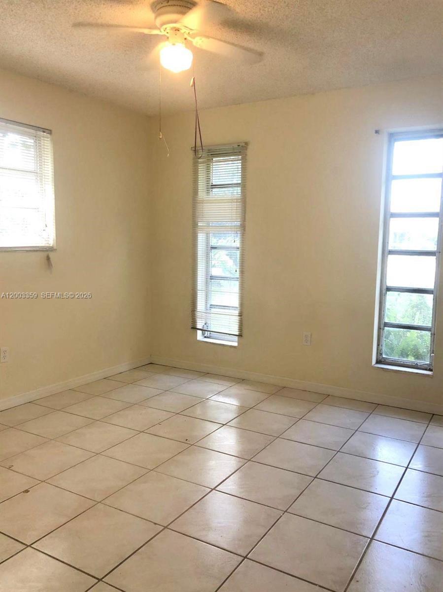 HOLLYWOOD RIDGE SUB NO 2 - Residential Lease