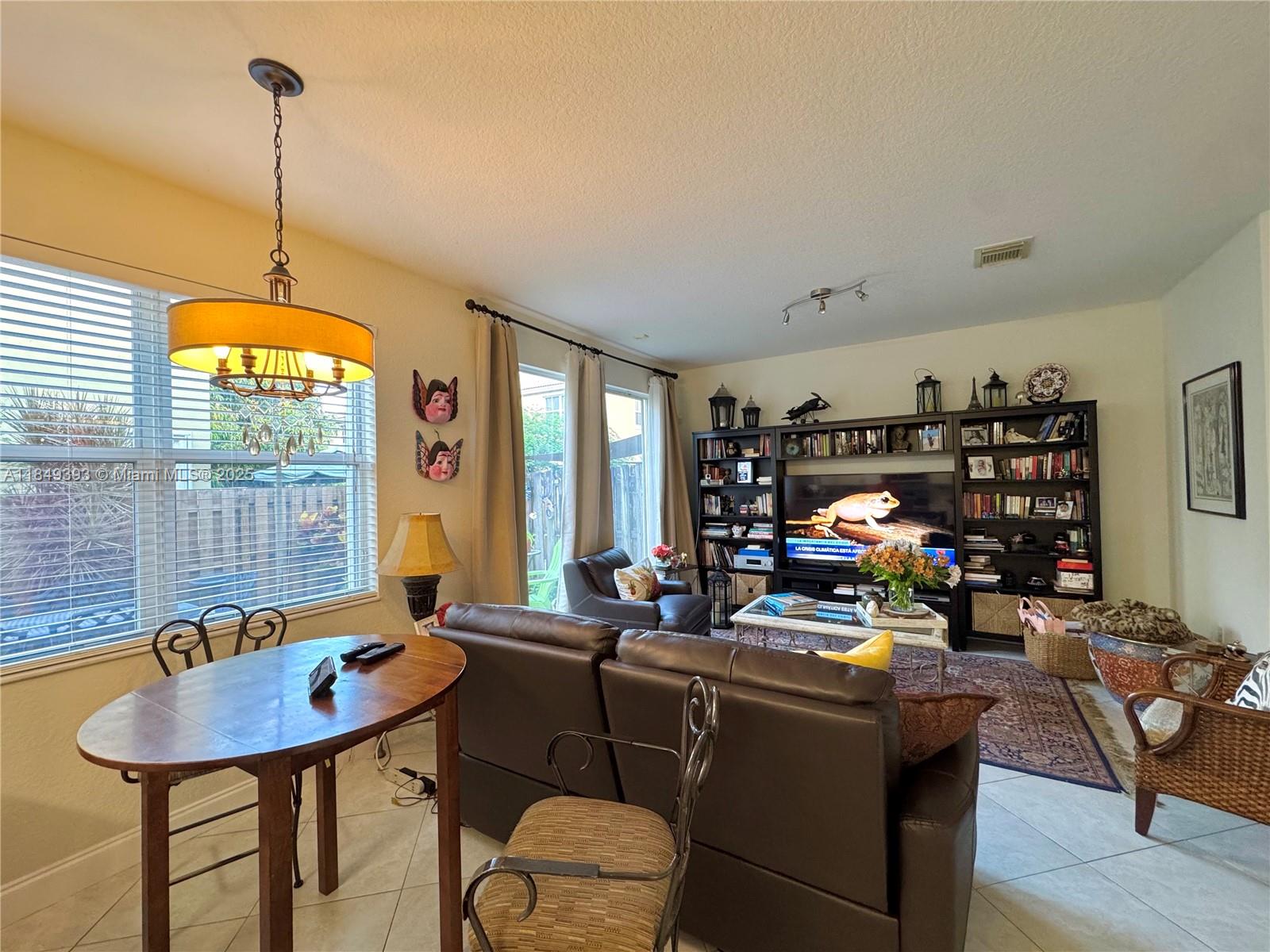 CENTURY BREEZE - Residential