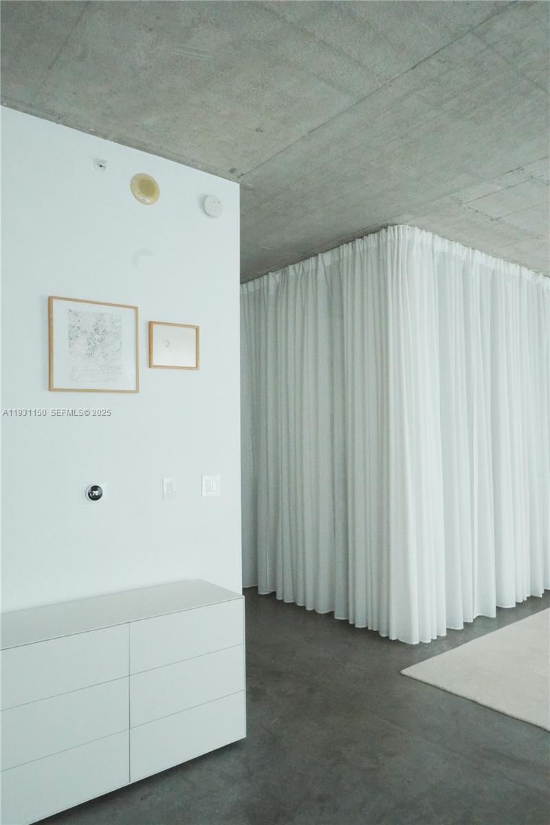 THE LOFT DOWNTOWN II COND - Residential