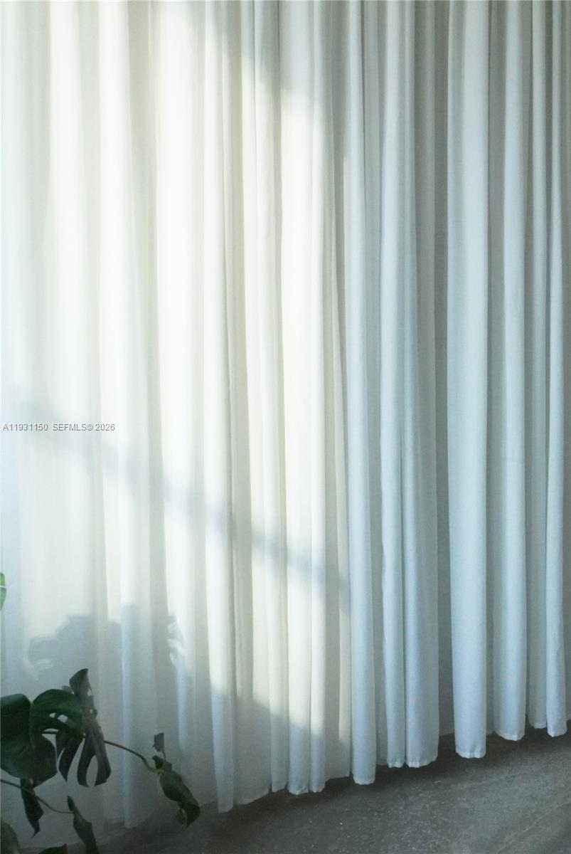 THE LOFT DOWNTOWN II COND - Residential