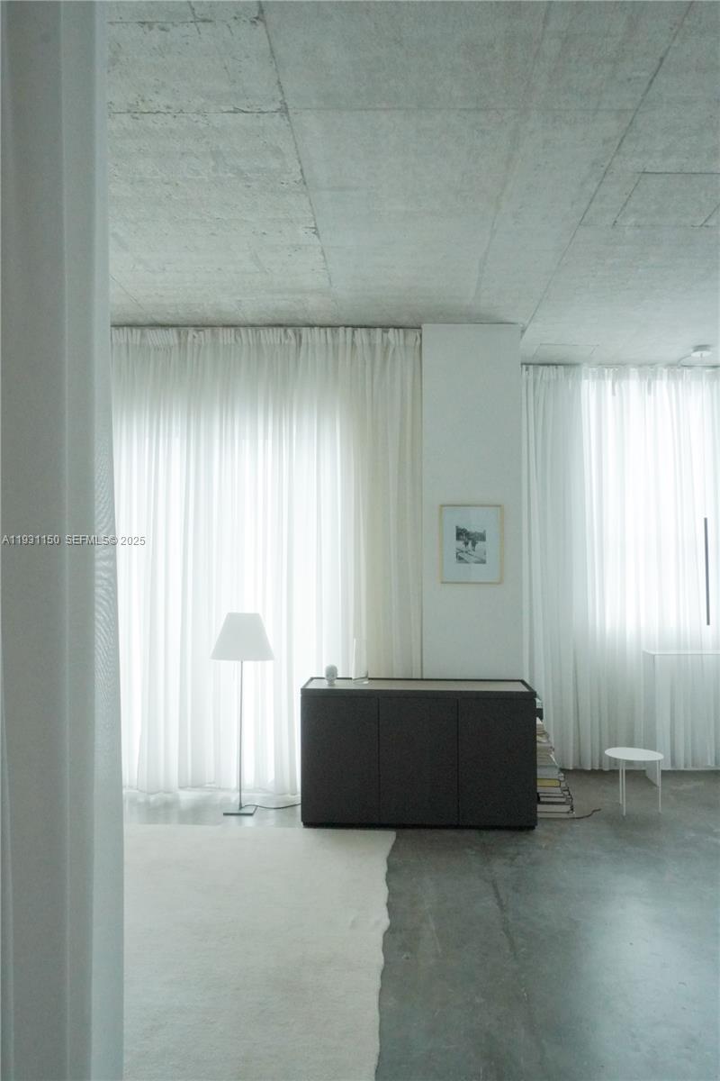 THE LOFT DOWNTOWN II COND - Residential