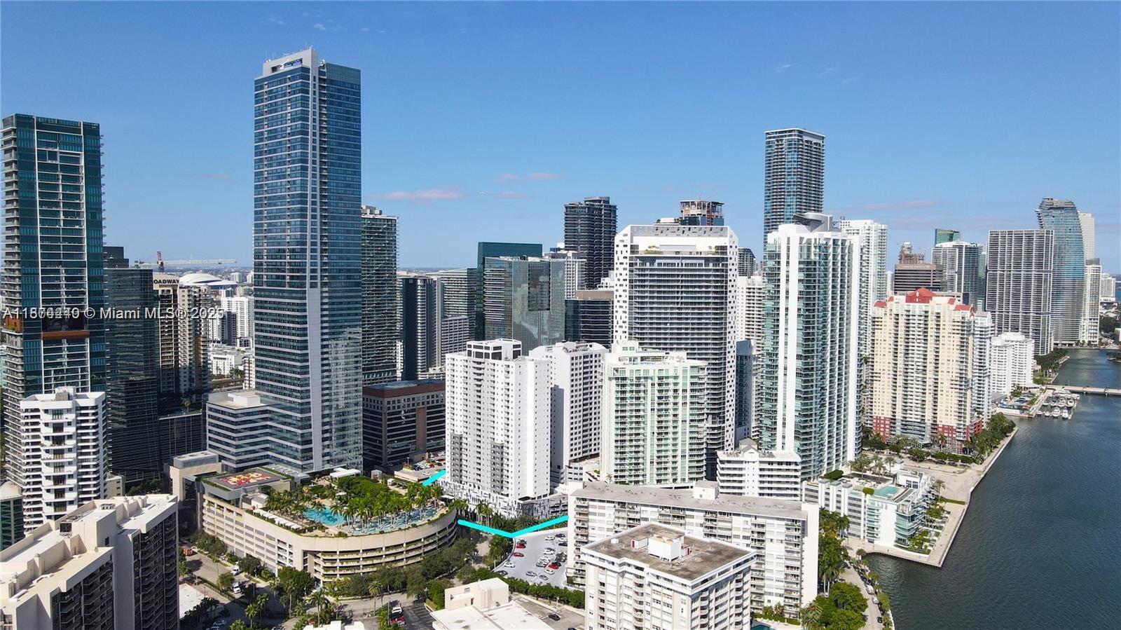Gorgeous Fully Furnished 2Bed/2Bath Condo in the Heart of Brickell. This Condo Features Wood Floors Throughout, Great Views of Brickell and Downtown Miami, Modern Furniture and Much More. Washer/Dryer in Unit. Building Features Community Pool, Fitness Center with Sauna and Steam Room, Clubhouse with Kitchen, WiFi, On Site Restaurant and The List Goes On and On. Location Offers Easy Access to All Major Roadways, Shopping, Nightlife, Dining, Public Parks and Public Transportation.