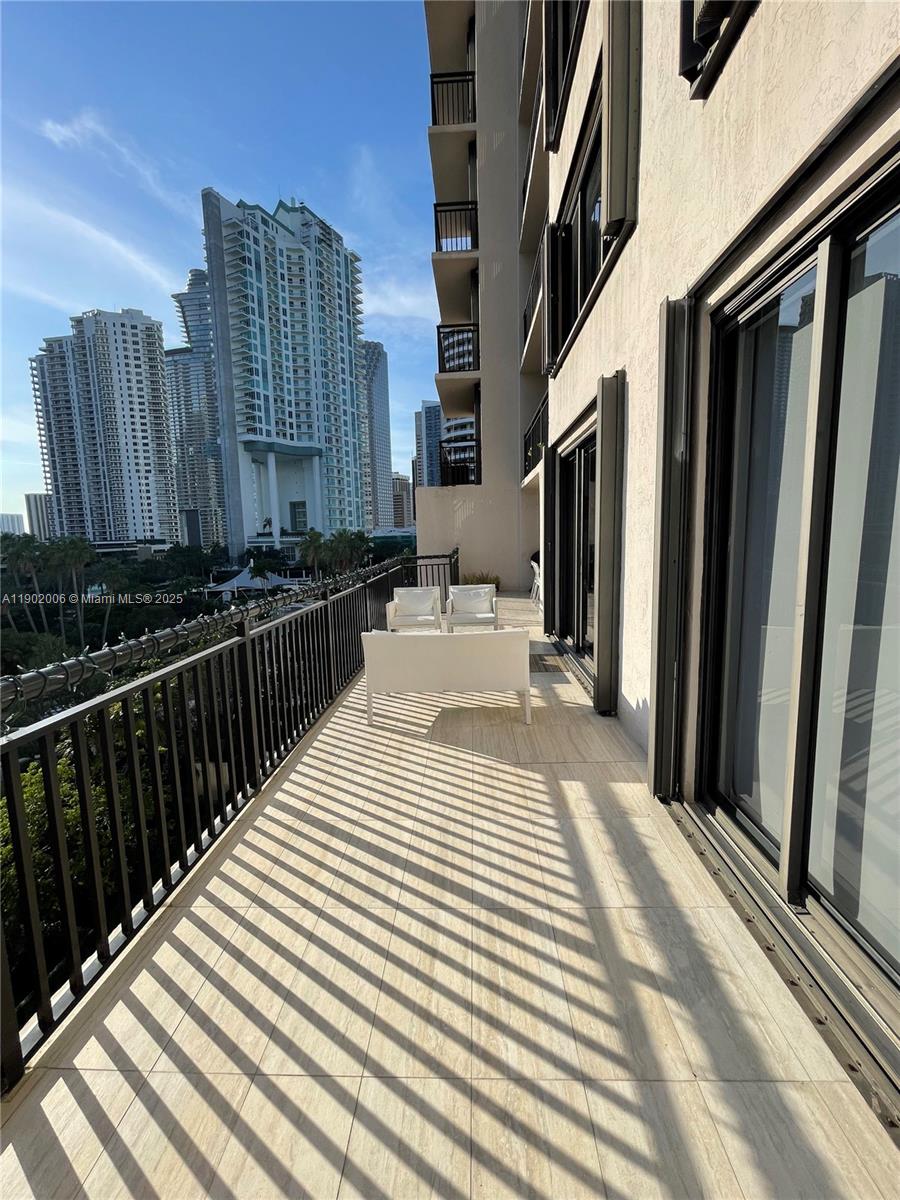 BRICKELL KEY II CONDO - Residential Lease