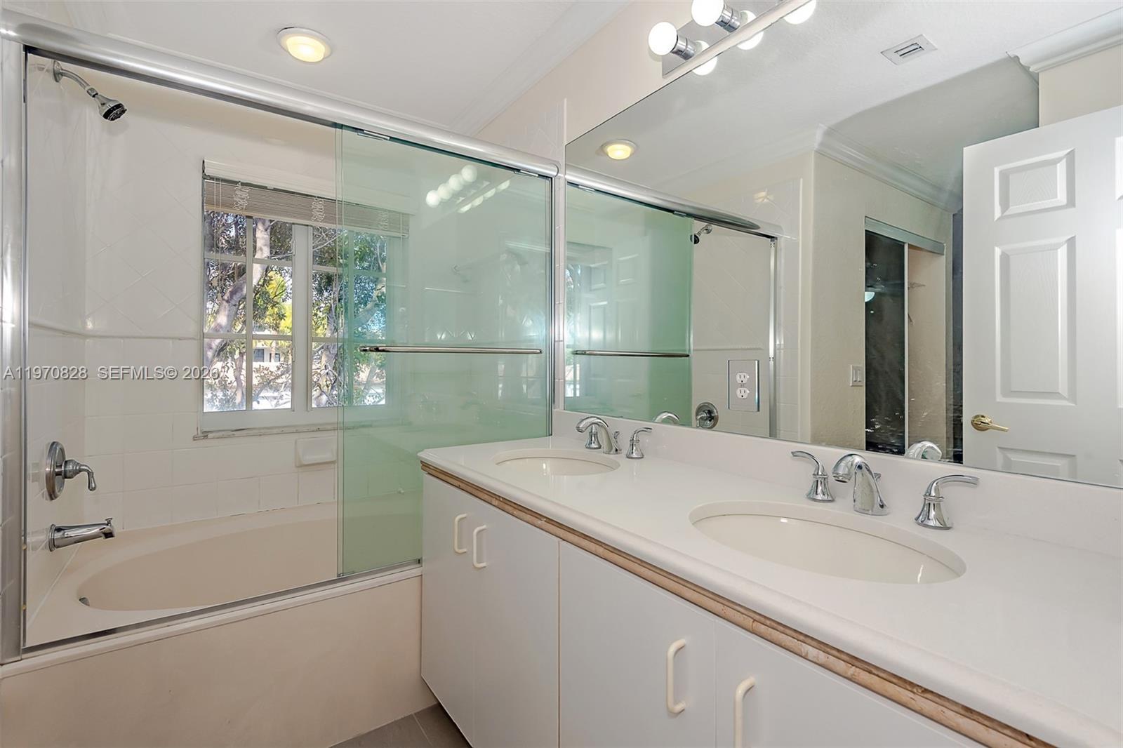 WALNUT CREEK TOWNHOMES - Residential