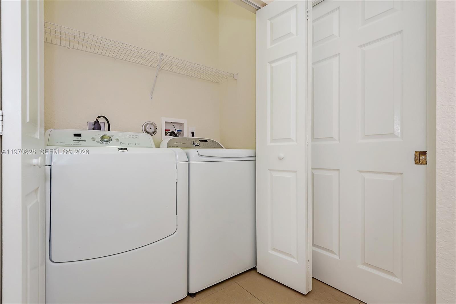 WALNUT CREEK TOWNHOMES - Residential