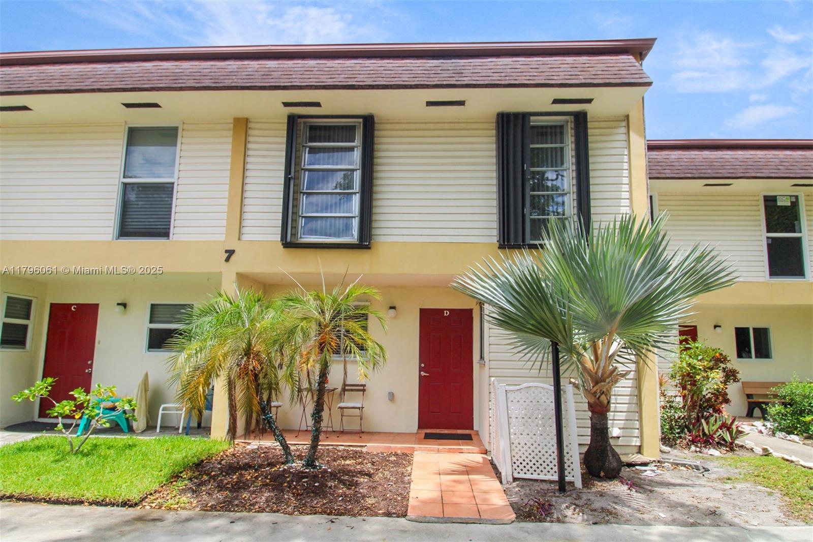 3321 Farragut St 7D, Hollywood, Broward County, Florida - 3 Bedrooms  
3 Bathrooms - 