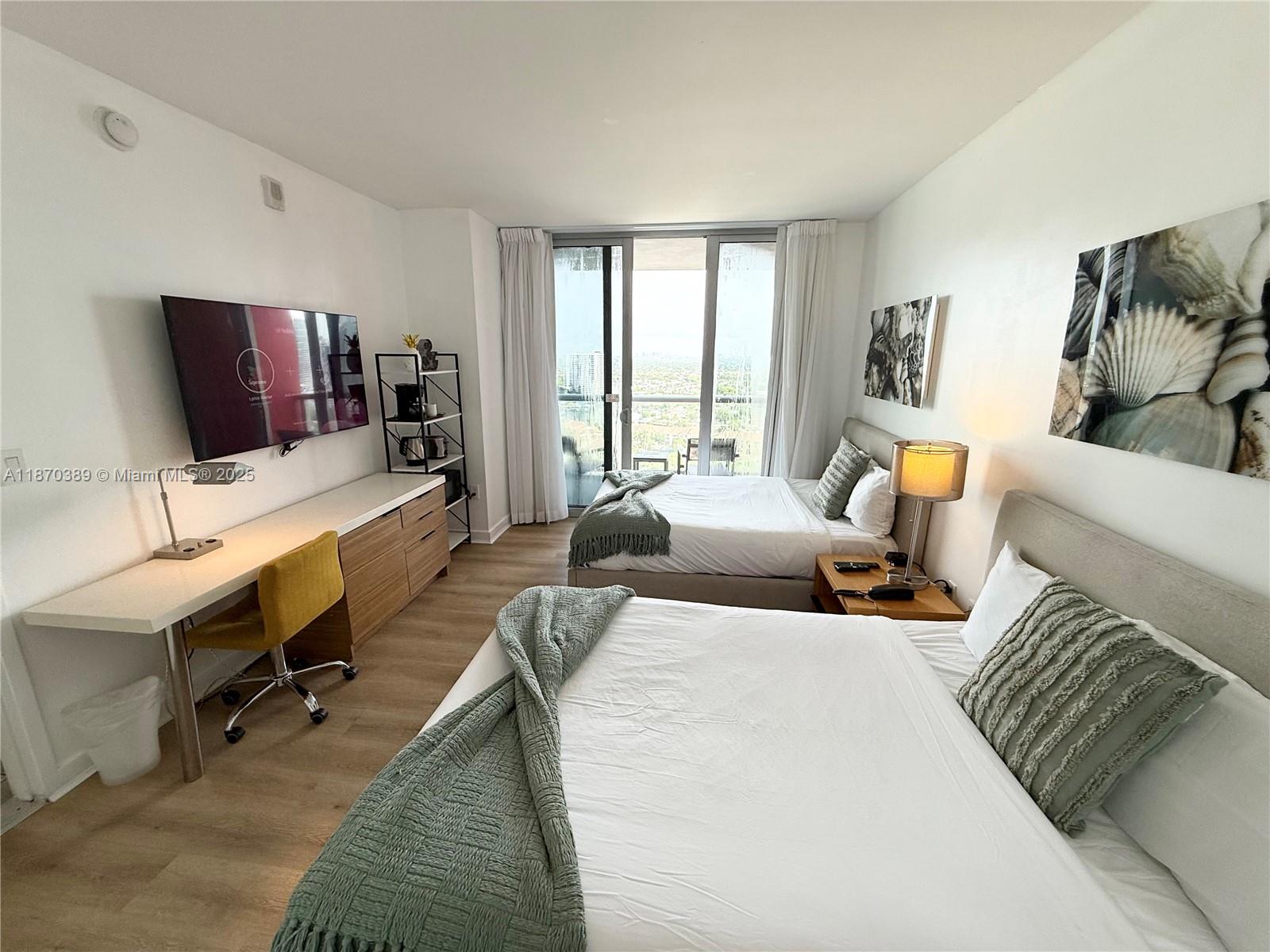 BEACHWALK CONDOMINIUM - Residential