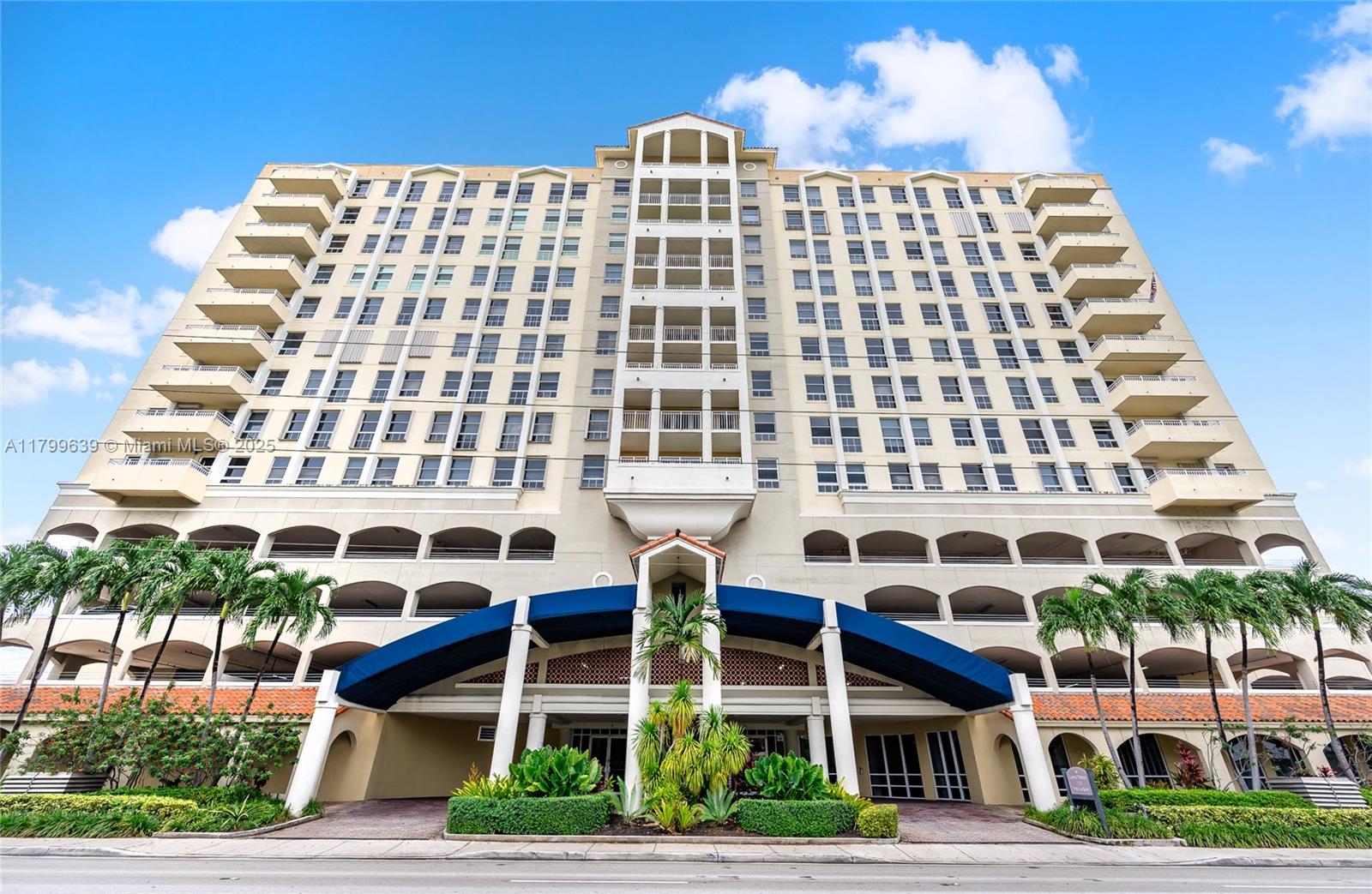 2351 Douglas Rd 607, Miami, Broward County, Florida - 2 Bedrooms  
2 Bathrooms - 