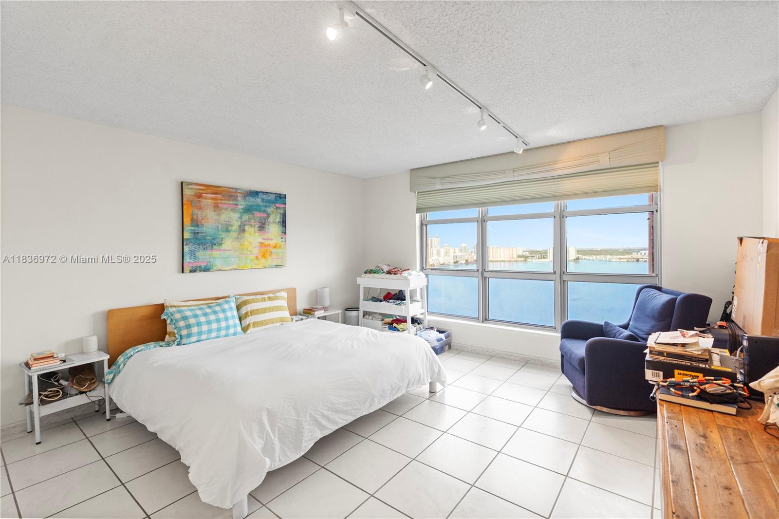 MYSTIC POINTE CONDO NO TH - Residential