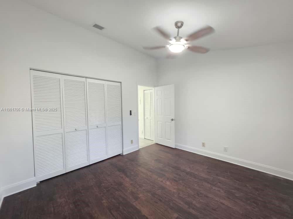 TRADEWINDS AT DOS LAGOS C - Residential Lease