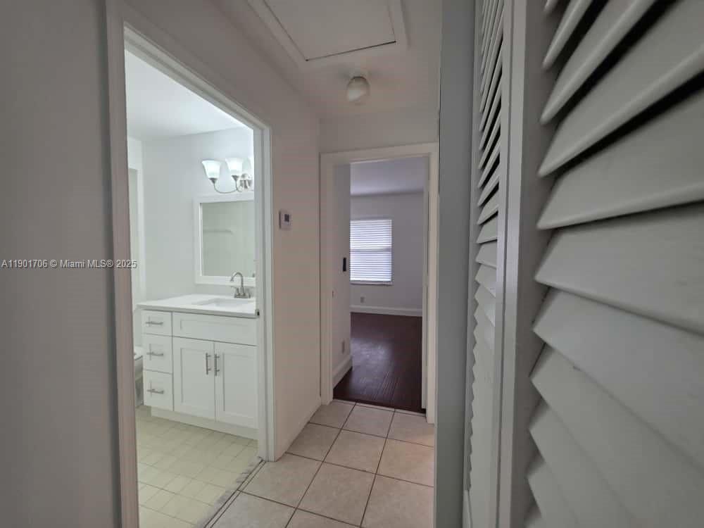 TRADEWINDS AT DOS LAGOS C - Residential Lease