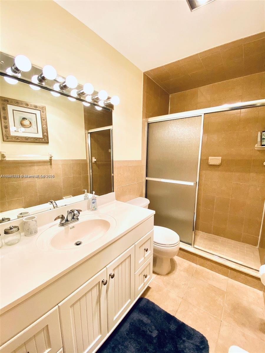 MAYFAIR APT CO-OP - Residential