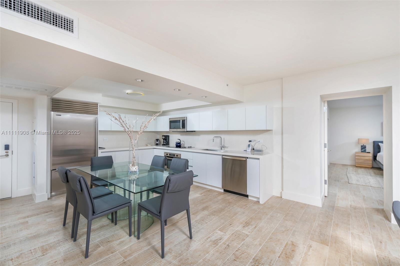 102 24th St 1019
