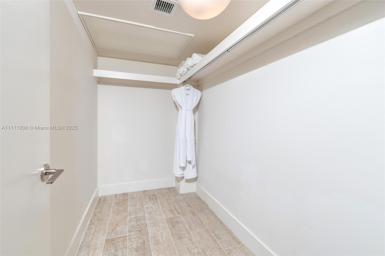 2399 COLLINS AVENUE - Residential Lease