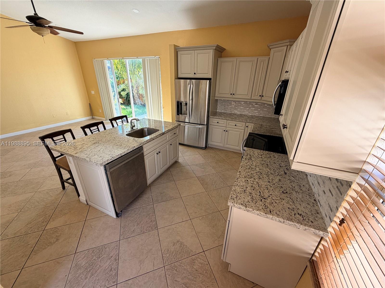 PORTOFINO ESTATES - Residential Lease