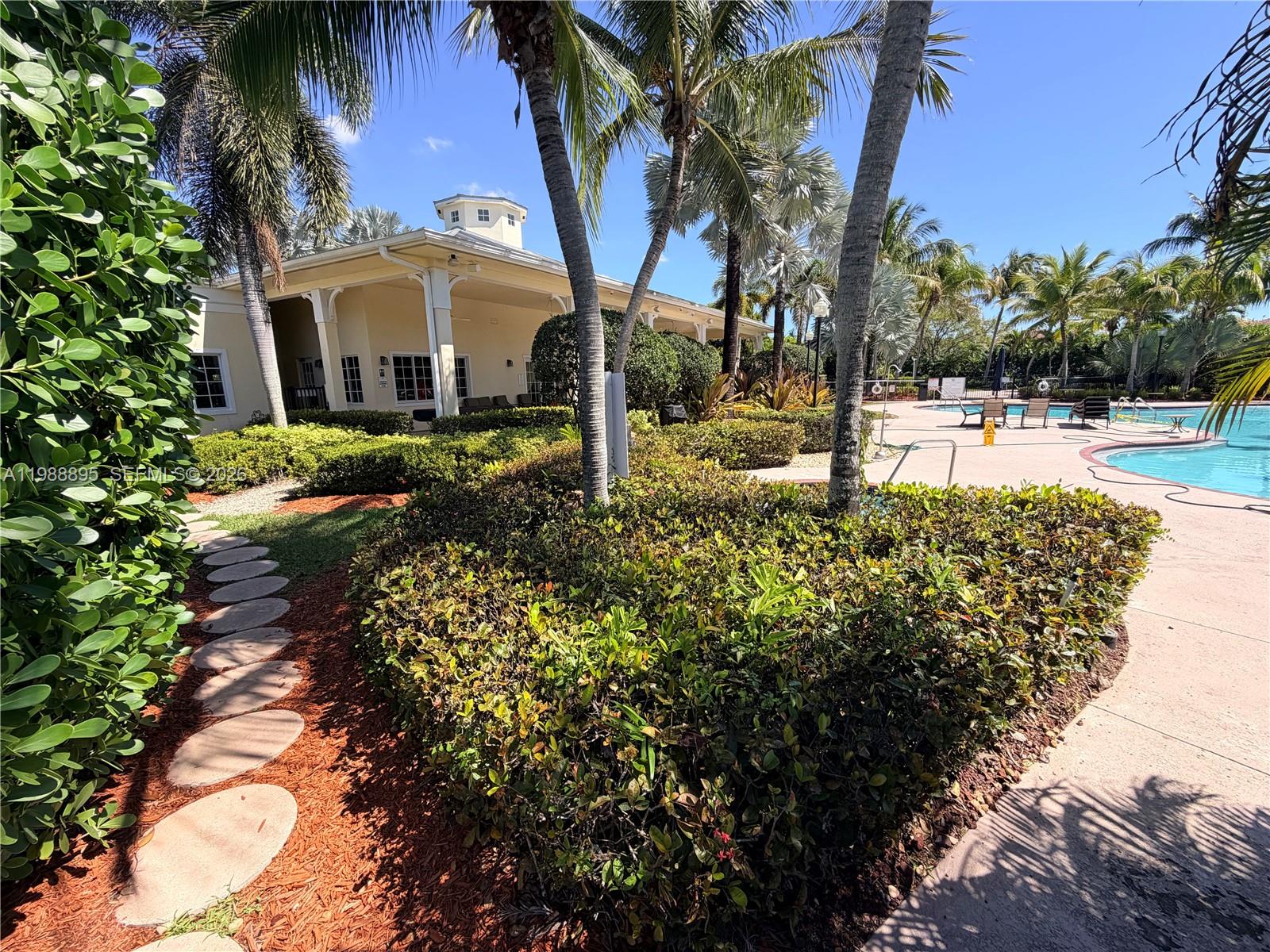 PORTOFINO ESTATES - Residential Lease