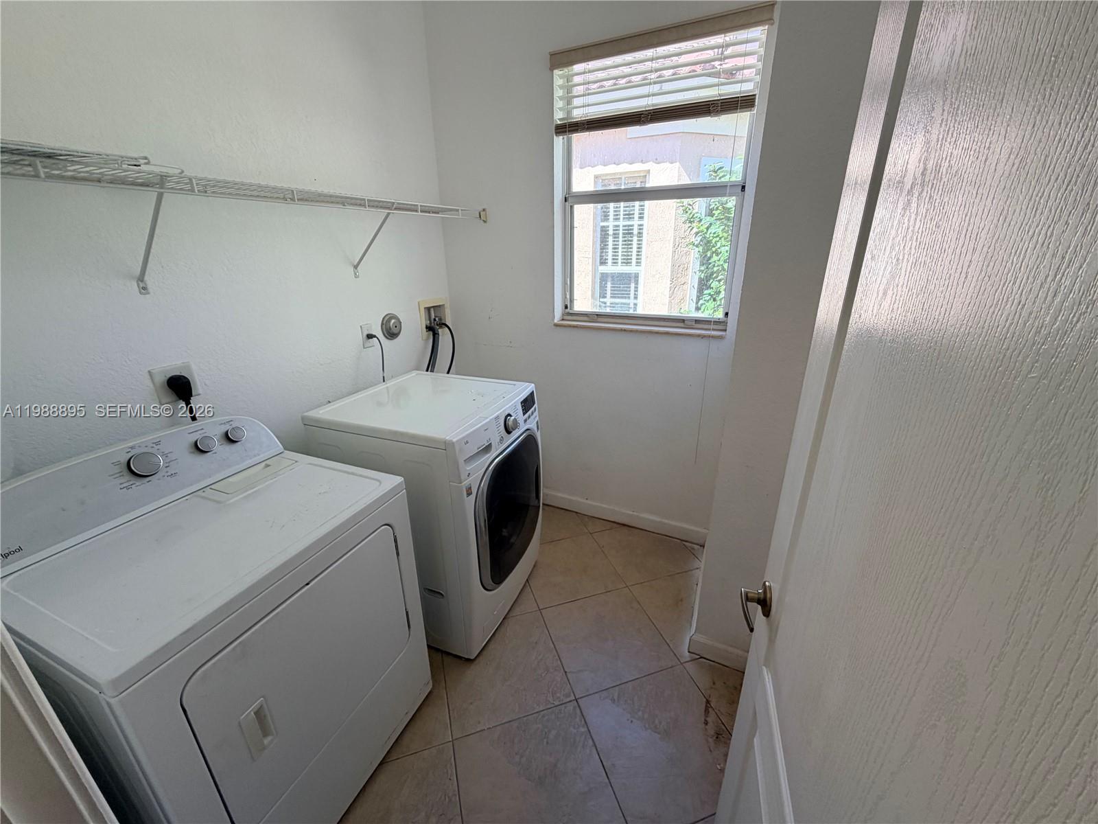 PORTOFINO ESTATES - Residential Lease