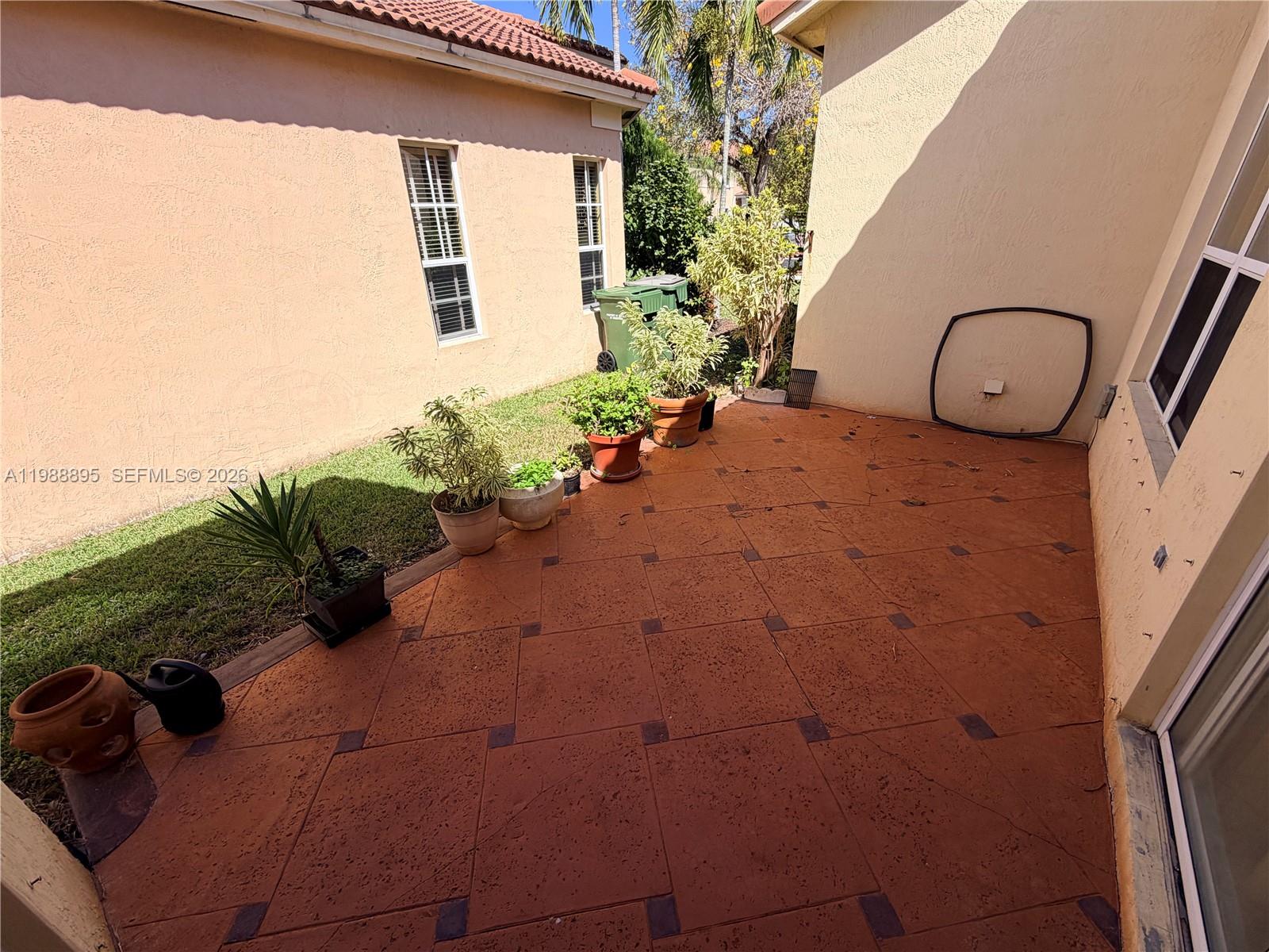 PORTOFINO ESTATES - Residential Lease