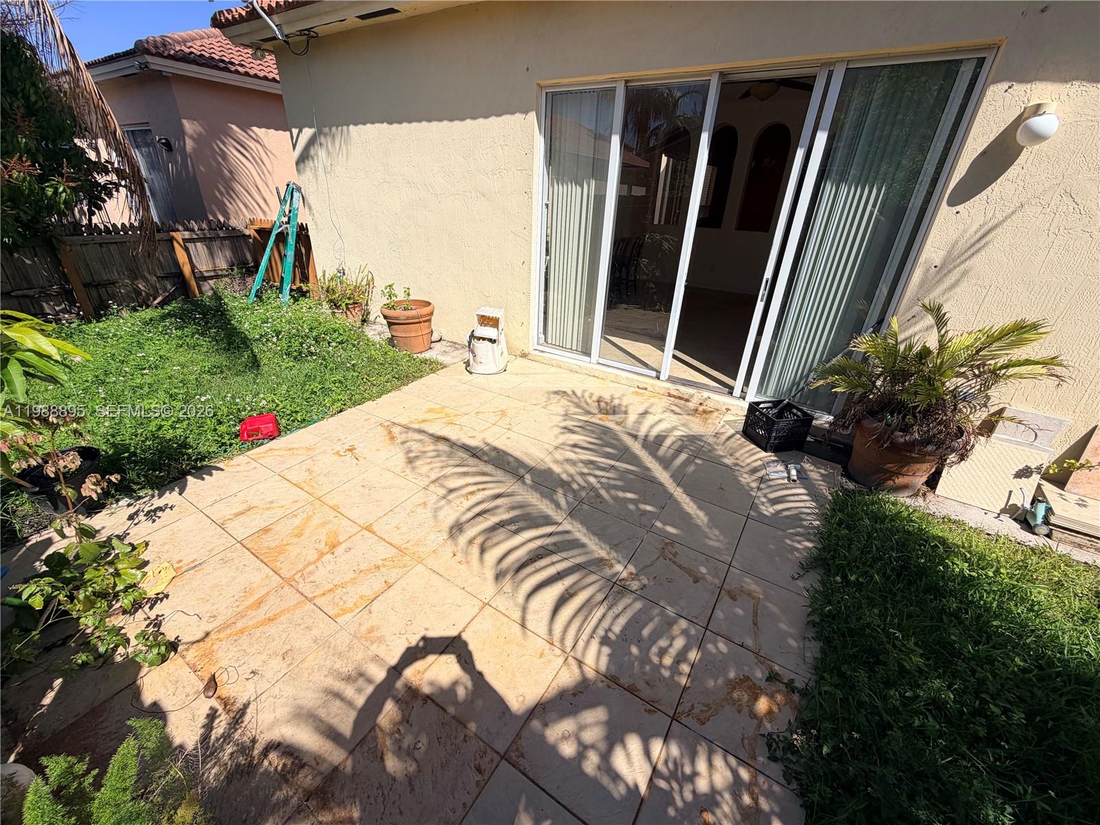 PORTOFINO ESTATES - Residential Lease