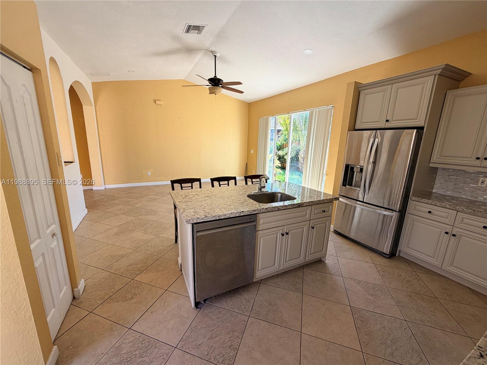 PORTOFINO ESTATES - Residential Lease