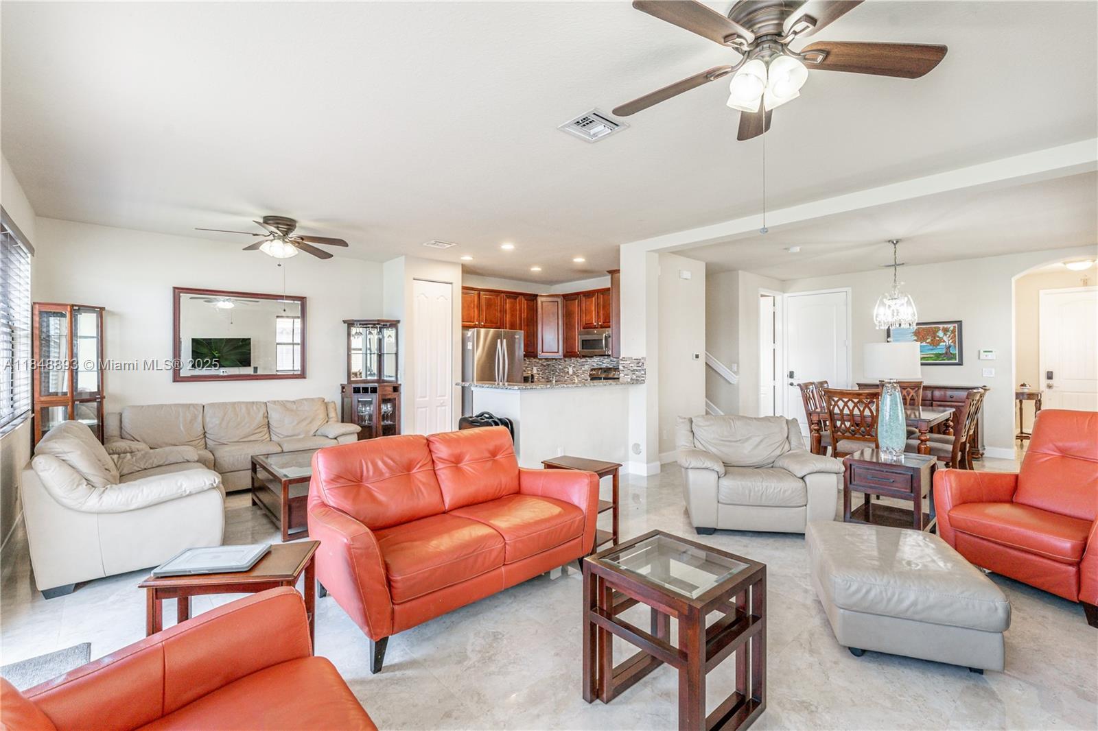 8435 Lakeview Trl