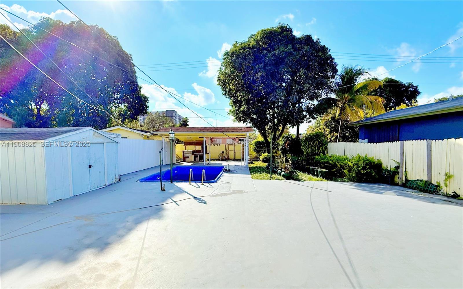 HIALEAH 13TH ADDN AM PL R - Residential