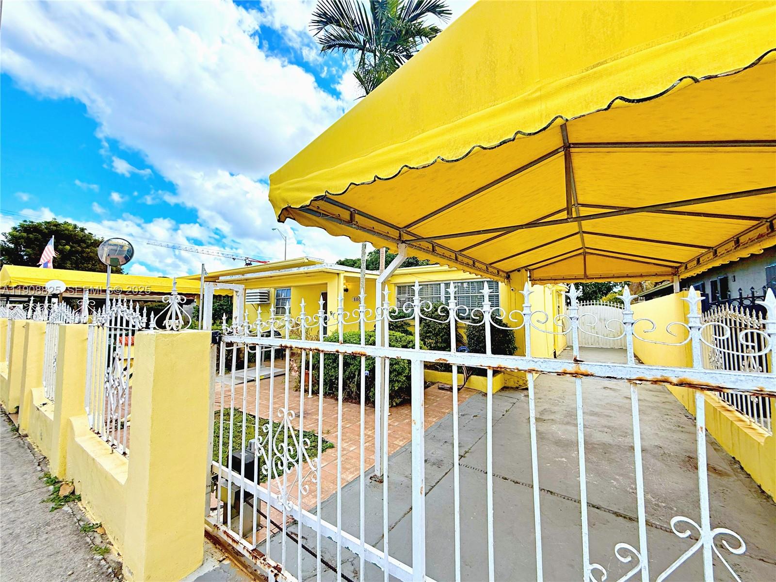 HIALEAH 13TH ADDN AM PL R - Residential