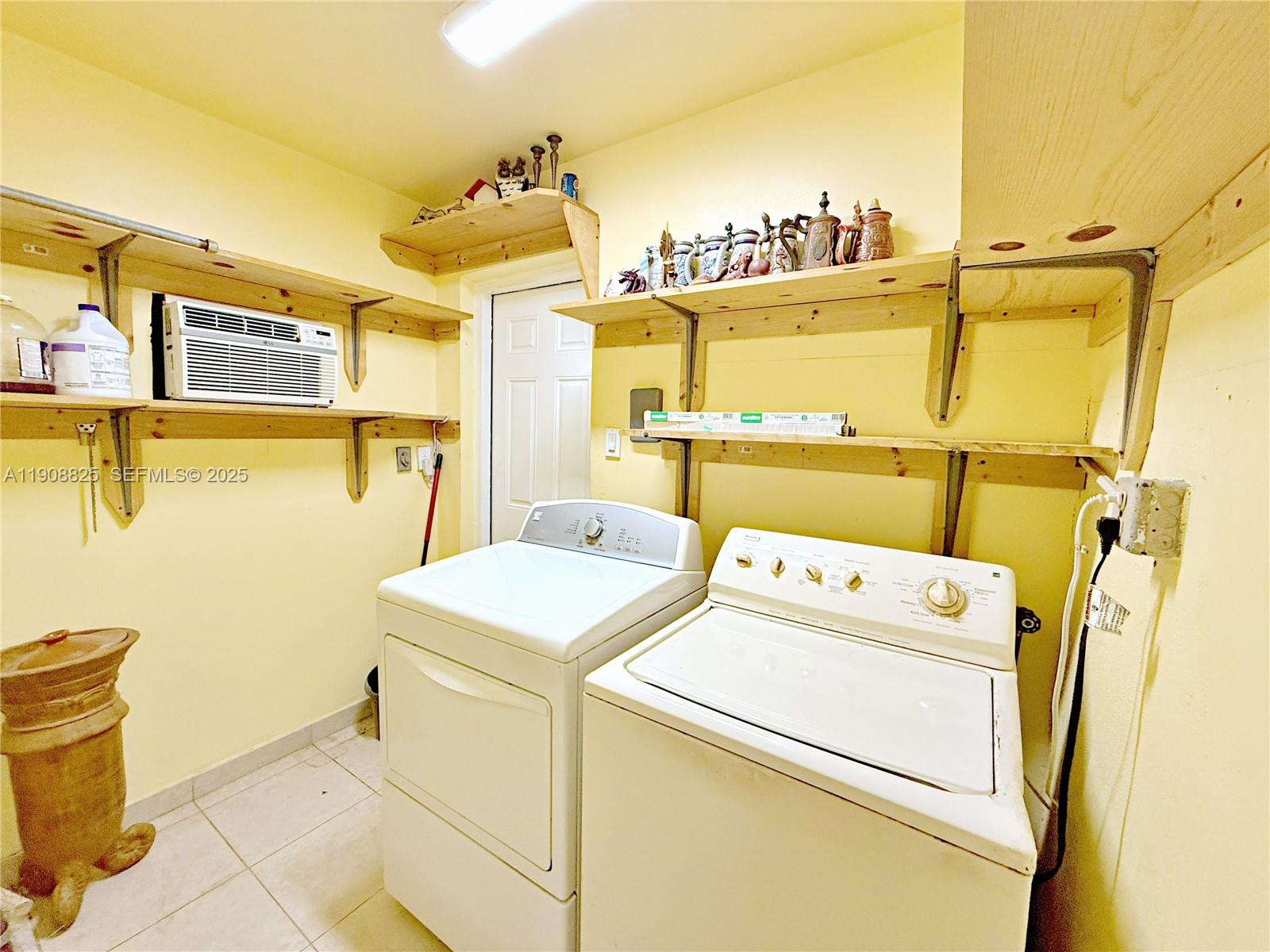 HIALEAH 13TH ADDN AM PL R - Residential