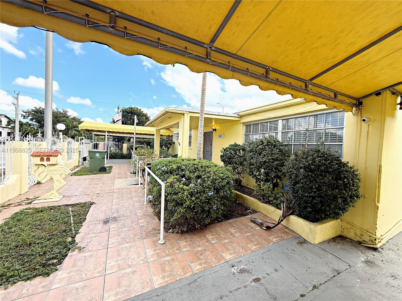 HIALEAH 13TH ADDN AM PL R - Residential