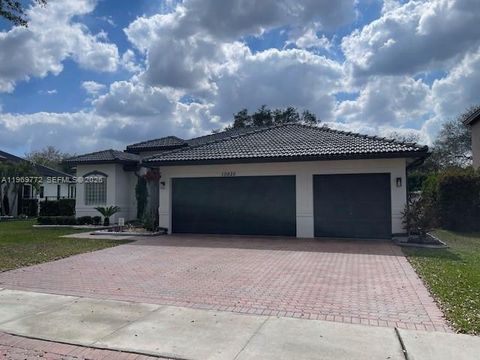 10620 NW 56th Ct Coral Springs FL 33076