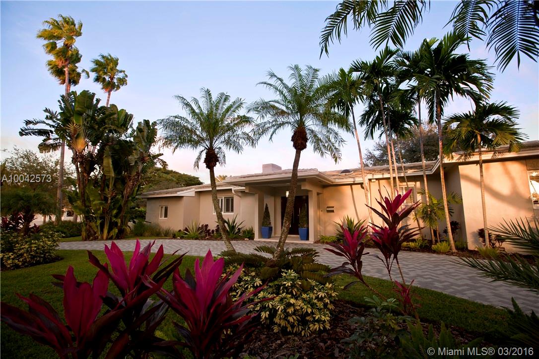 Granada Boulevard at its best. Step into this beautifully appointed corner home and experience the best of Coral Gables. 5 bedrooms 4 Baths, fully remodeled and ready for you to make it home. Viking appliances, Porcelanosa Kitchen, smart home features, impact Windows, working fireplace, hardwood floors, beautiful closets, immaculately inviting. Fabulous pool, patio & and landscaped yard. Oversized 2 car garage. Walk to Riviera country club.