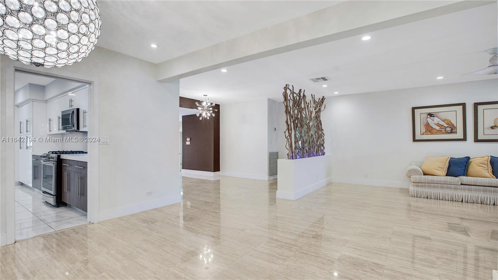 NORMANDY GOLF COURSE - Residential