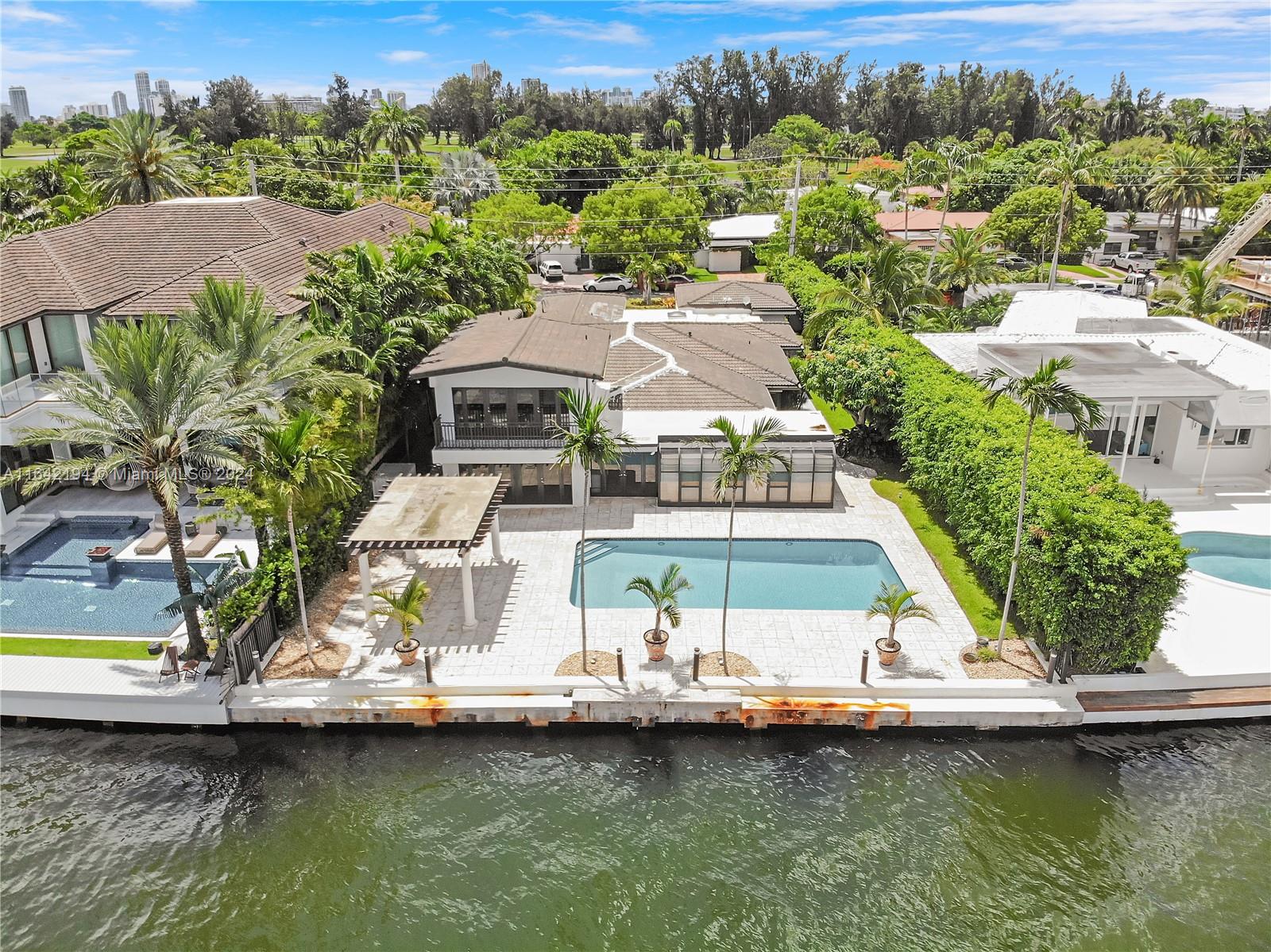 NORMANDY GOLF COURSE - Residential