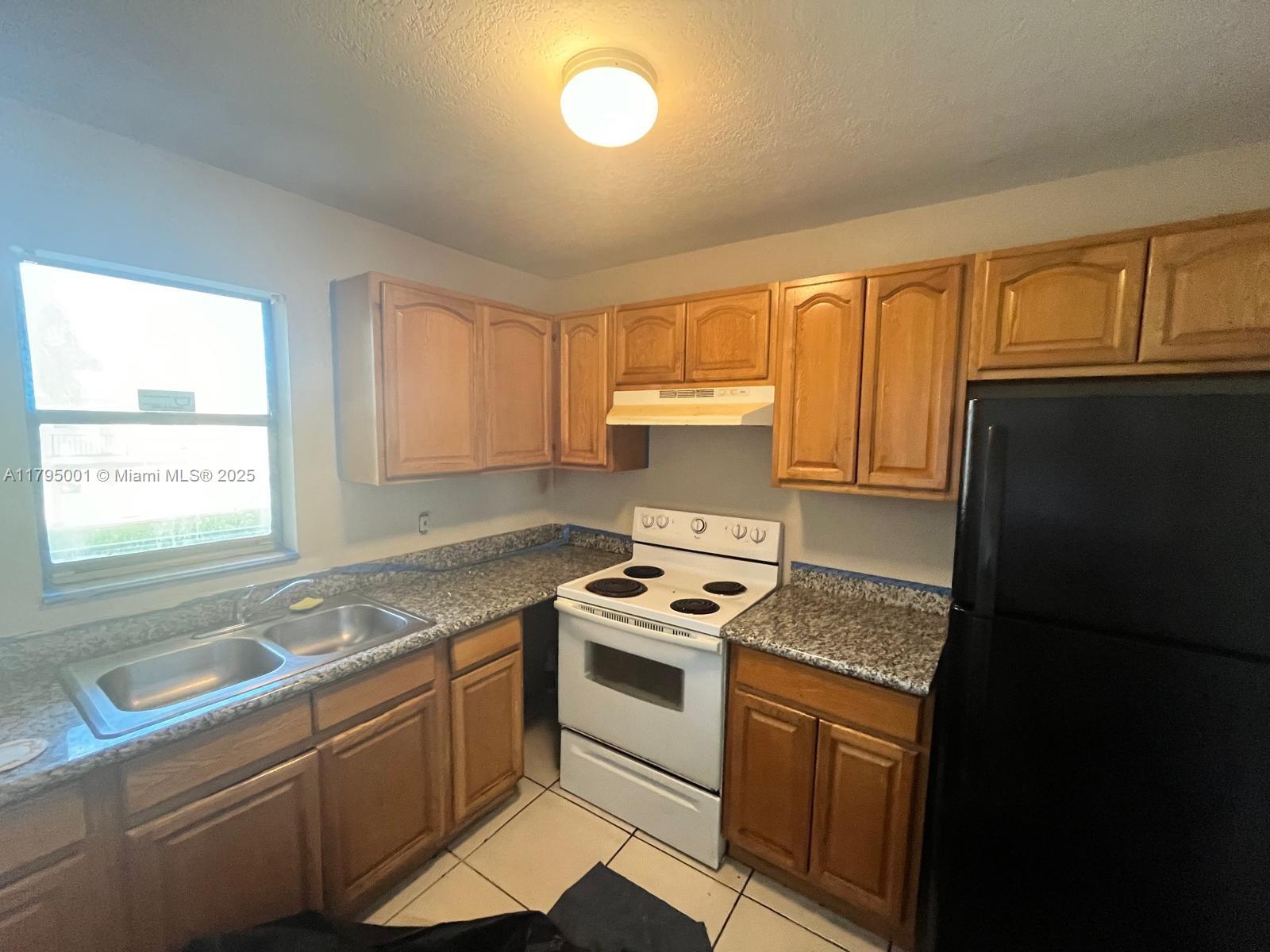 4160 Nw 21st St 249-A, Lauderhill, Miami-Dade County, Florida - 2 Bedrooms  
1 Bathrooms - 