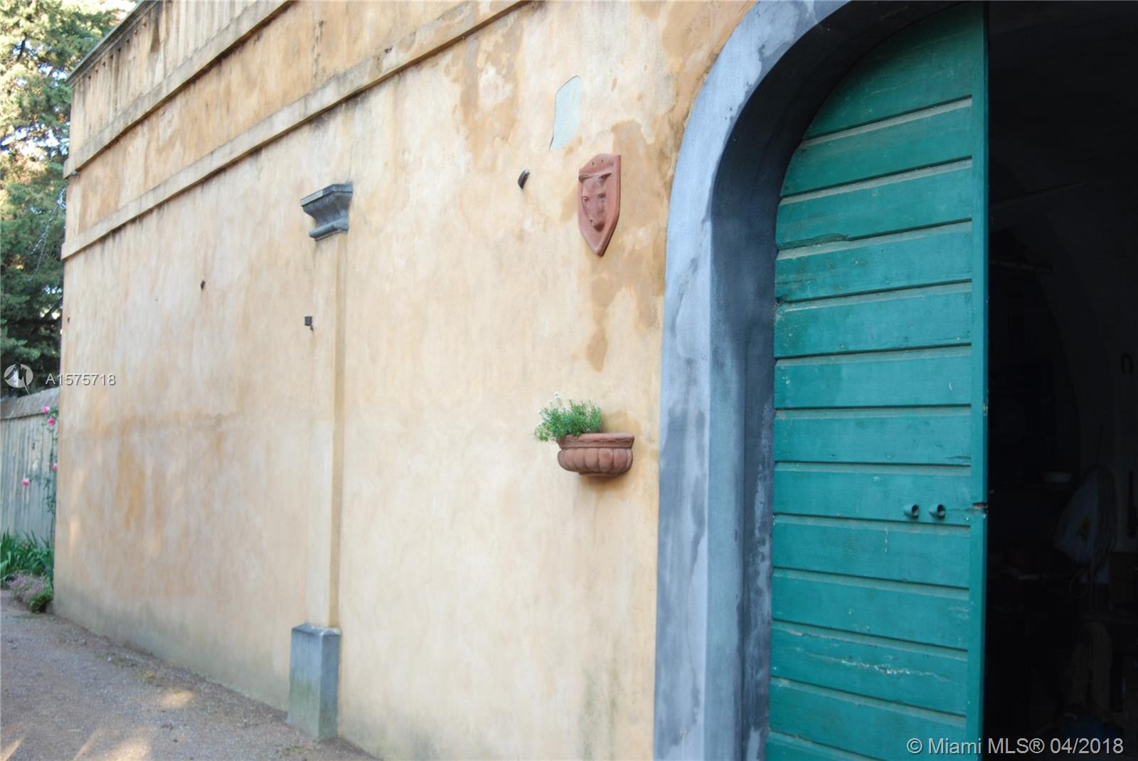 TUSCANY, ITALY - Residential