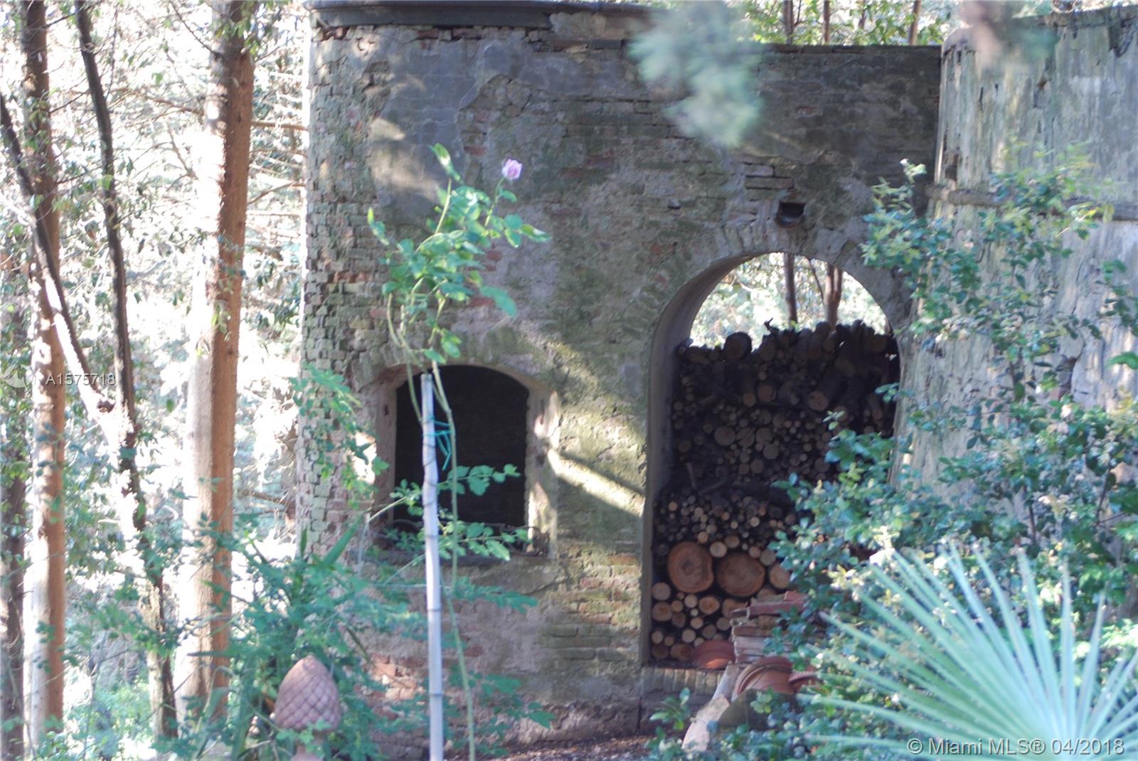 TUSCANY, ITALY - Residential