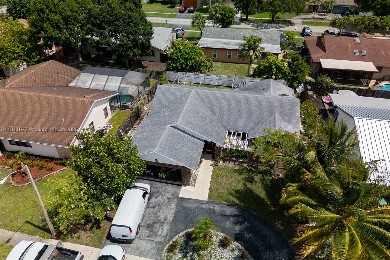 8521 NW 53rd St