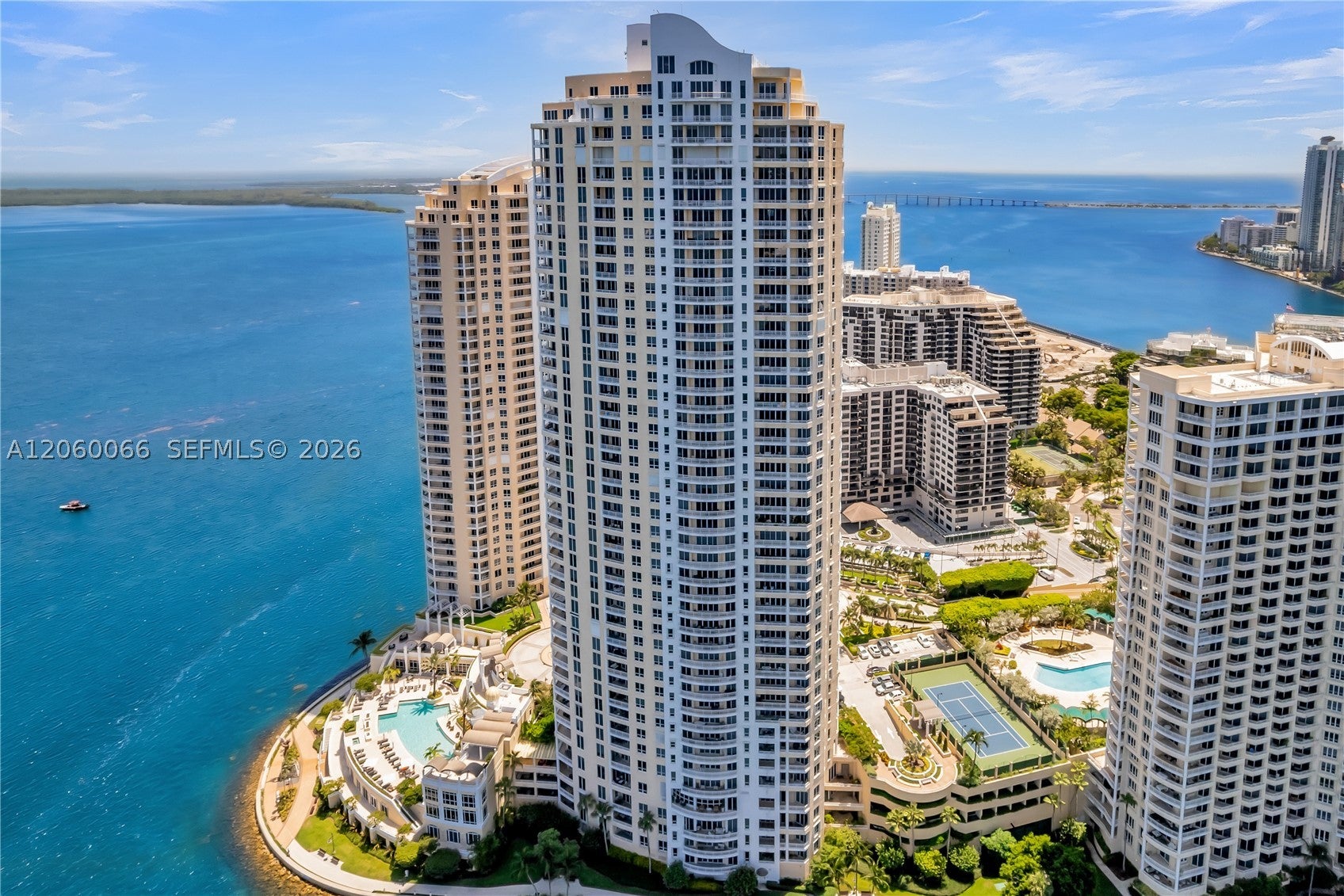 848 Brickell Key Dr 1102, Miami FL 33131