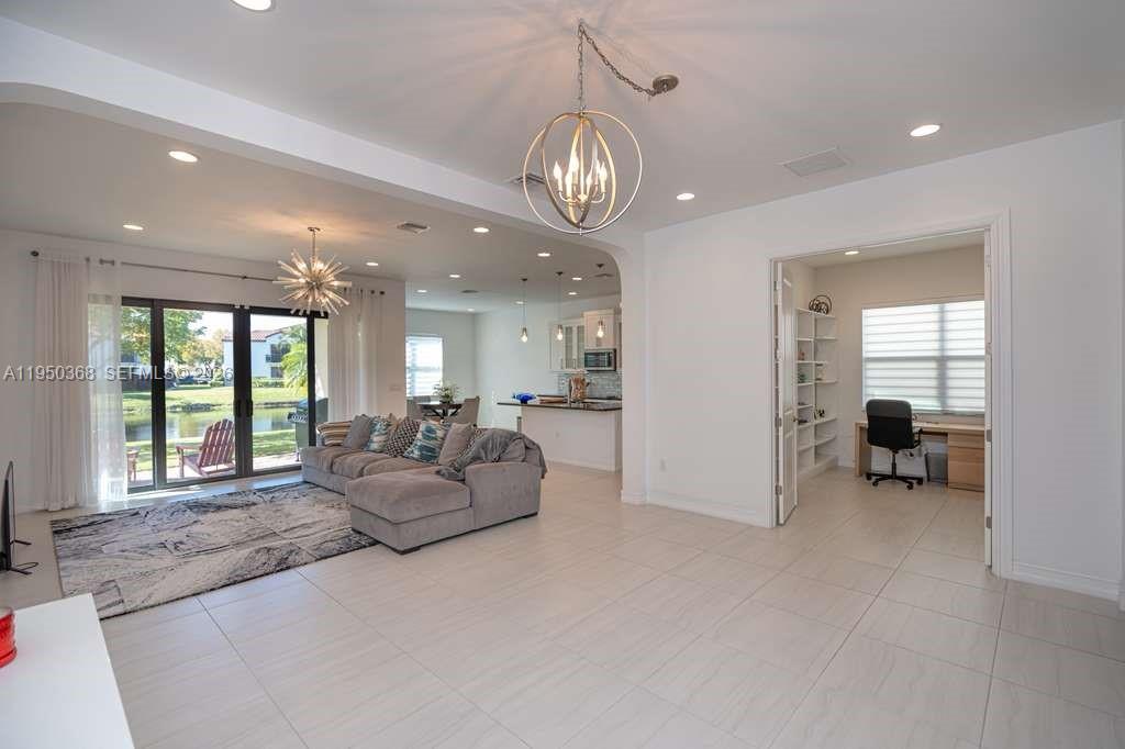 Raintree at Mayfair - Residential