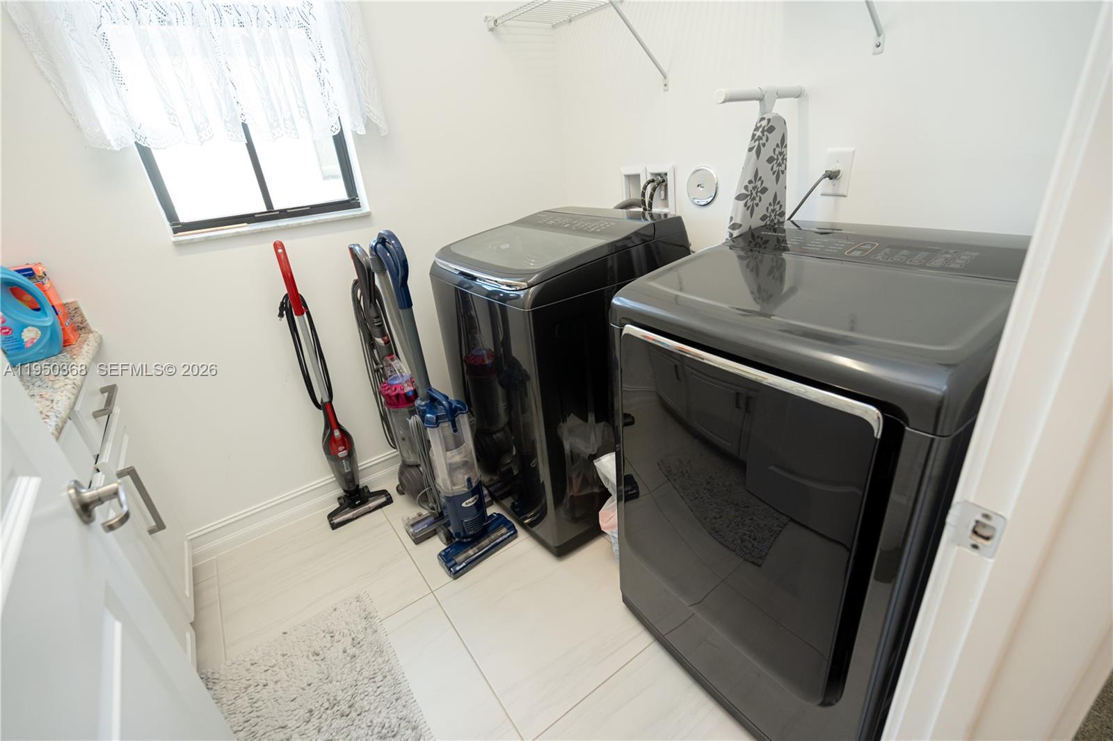 Raintree at Mayfair - Residential