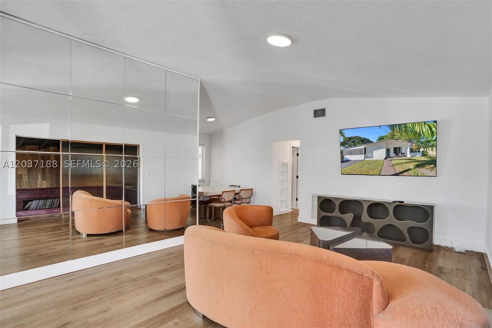 581 NE 175th Ter, North Miami Beach FL 33162