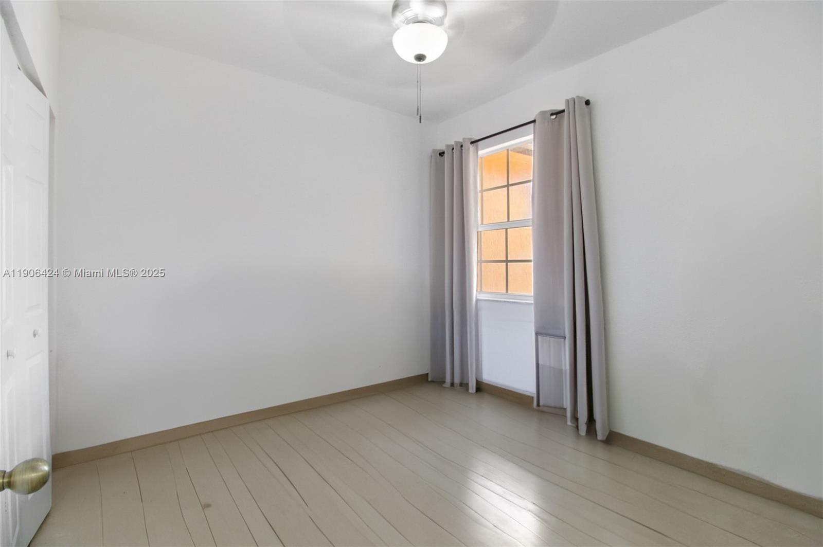 VILLAS AT CARMEL CONDO NO - Residential