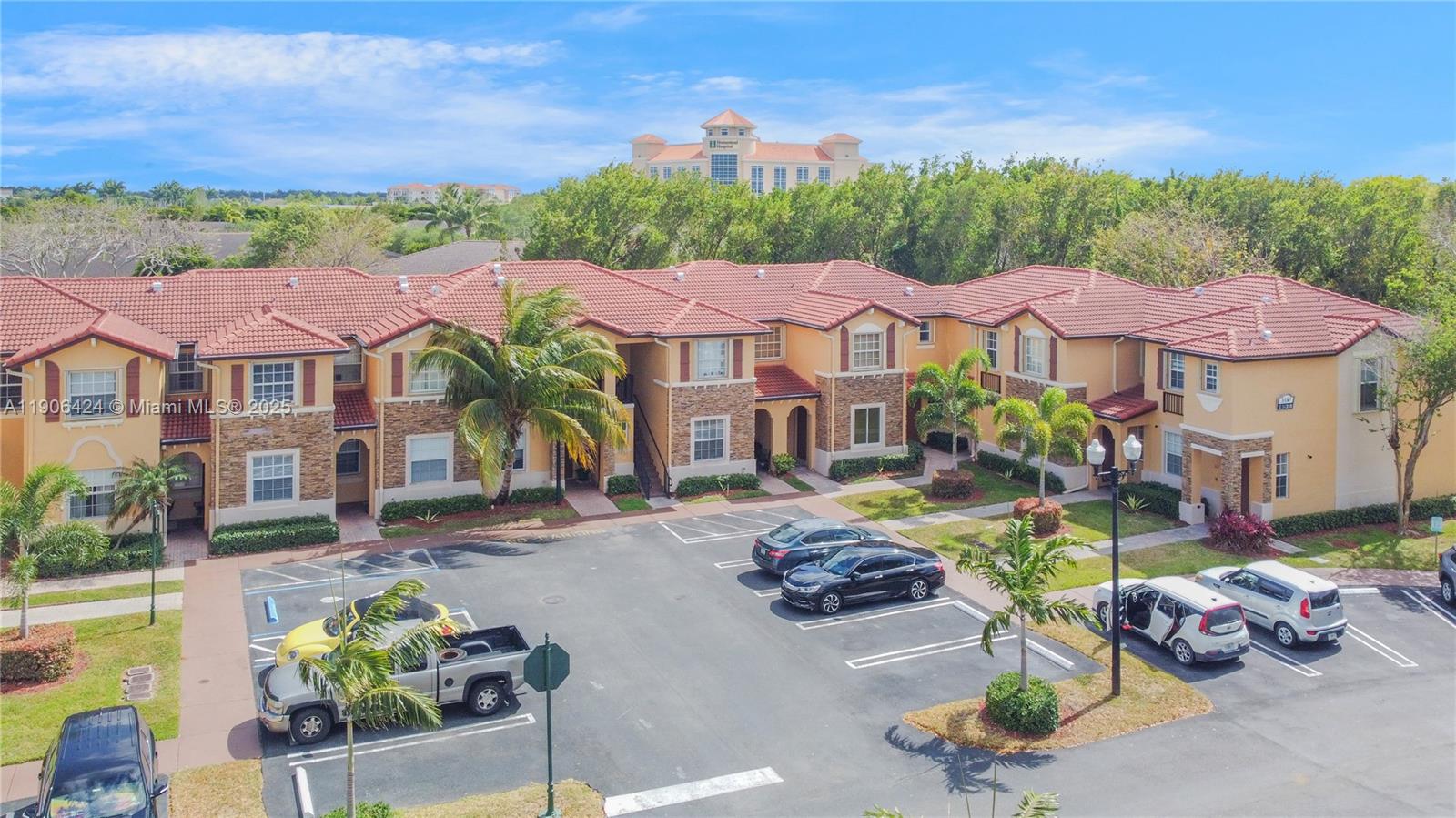 VILLAS AT CARMEL CONDO NO - Residential