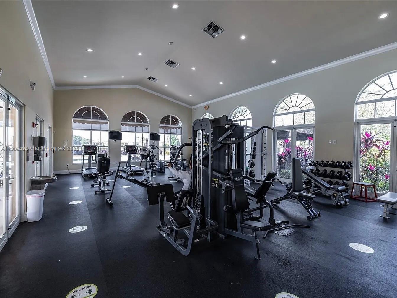 VILLAS AT CARMEL CONDO NO - Residential