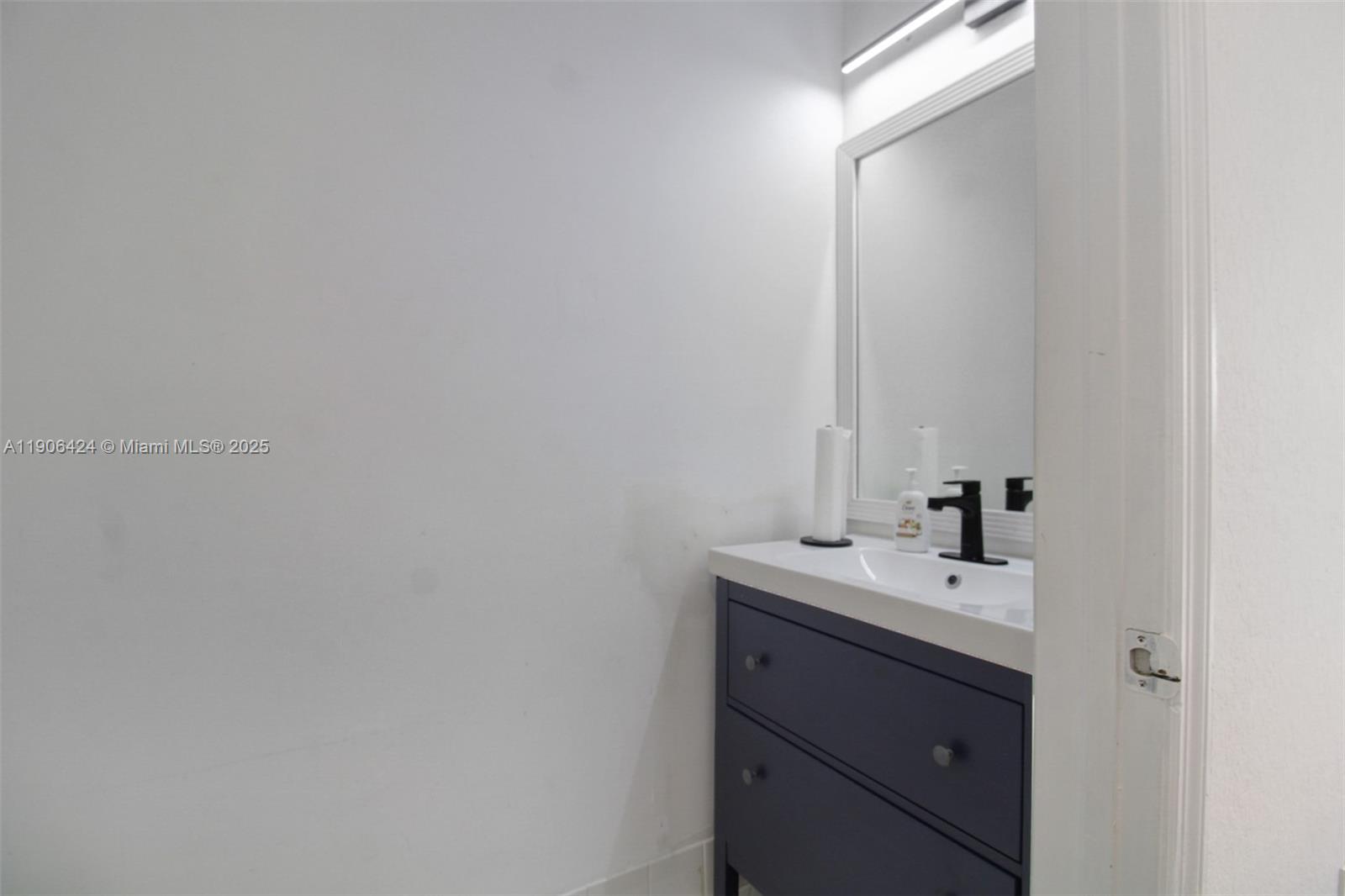 VILLAS AT CARMEL CONDO NO - Residential