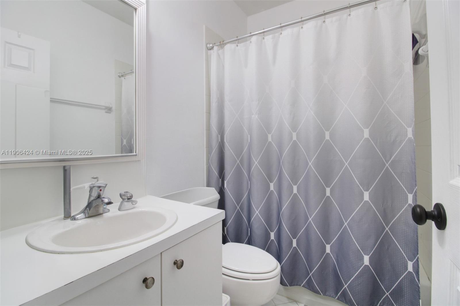 VILLAS AT CARMEL CONDO NO - Residential