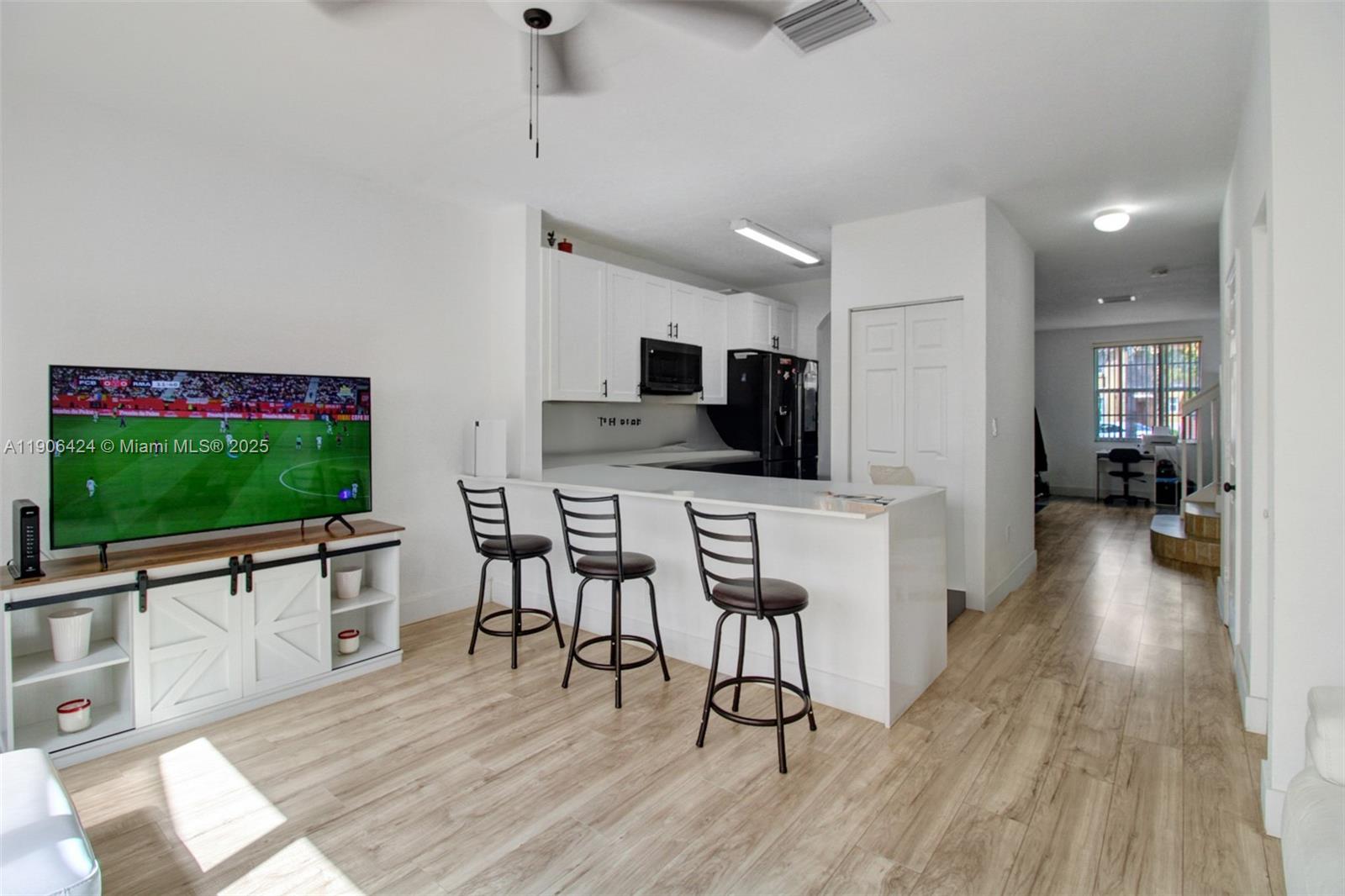 VILLAS AT CARMEL CONDO NO - Residential