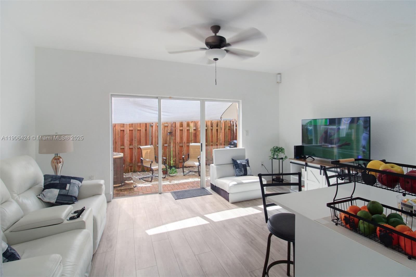 VILLAS AT CARMEL CONDO NO - Residential